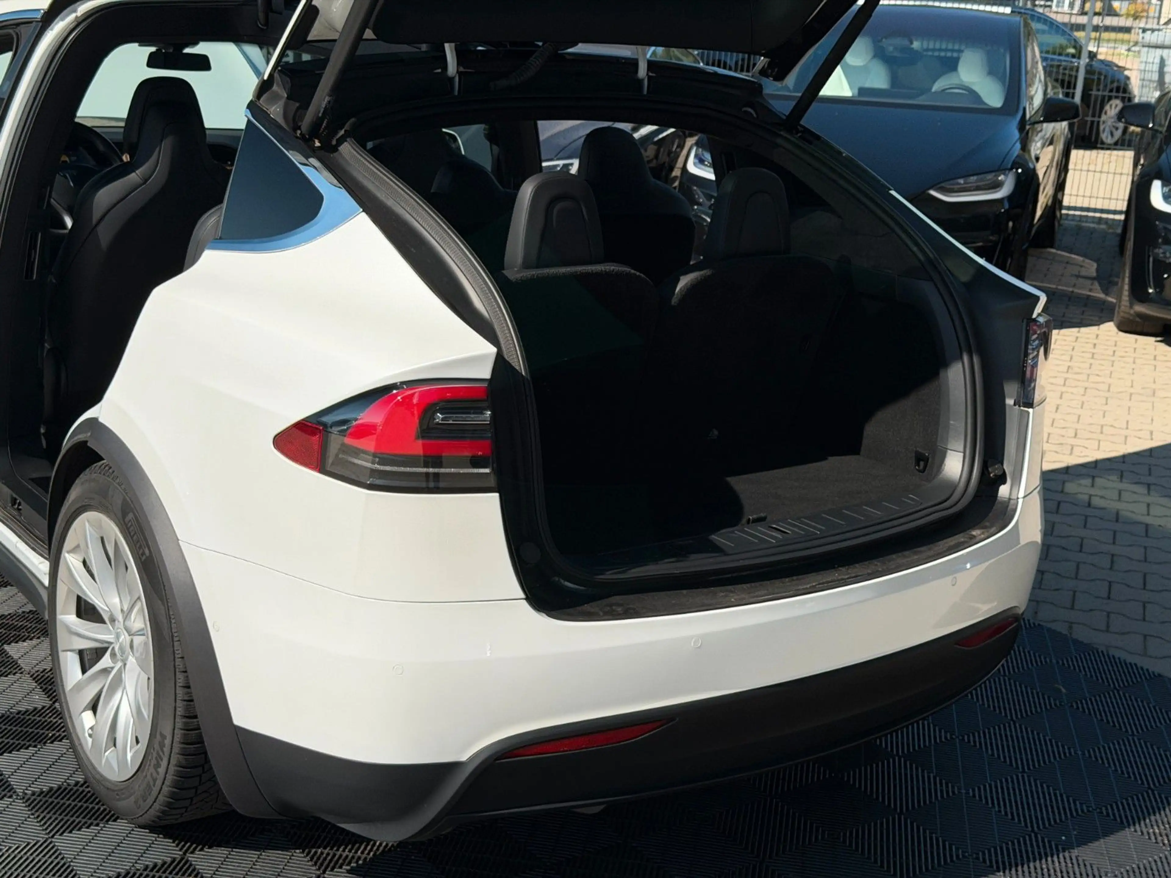 Tesla Model X MODEL X RAVEN LONG RANGE RAVEN | FULL SELF DRIVE — photo 13