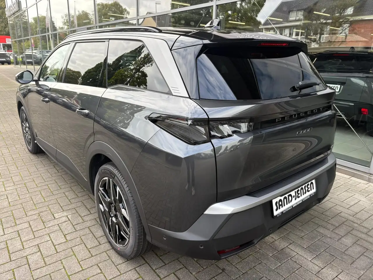 Peugeot 5008 GT Exclus.145 MHEV EAT 7-Sitz AHK Navi 360, миниатюра 4