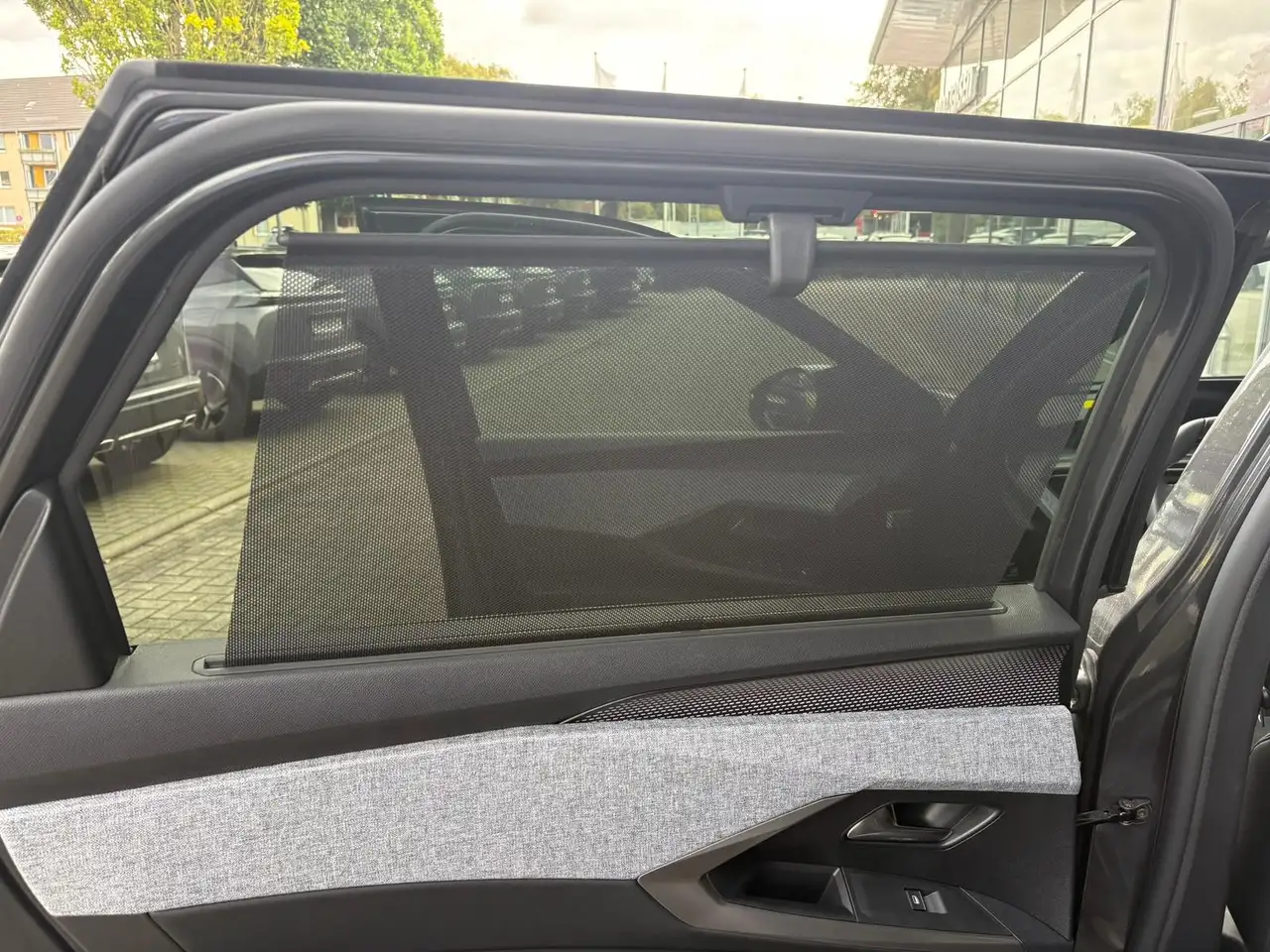 Peugeot 5008 GT Exclus.145 MHEV EAT 7-Sitz AHK Navi 360, миниатюра 7