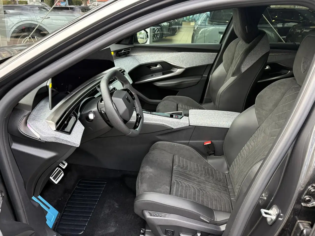 Peugeot 5008 GT Exclus.145 MHEV EAT 7-Sitz AHK Navi 360, миниатюра 5