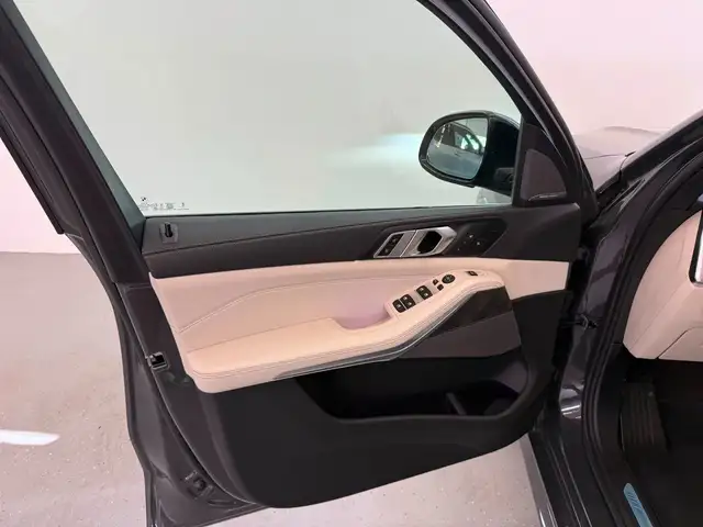BMW X5 X5 view 11