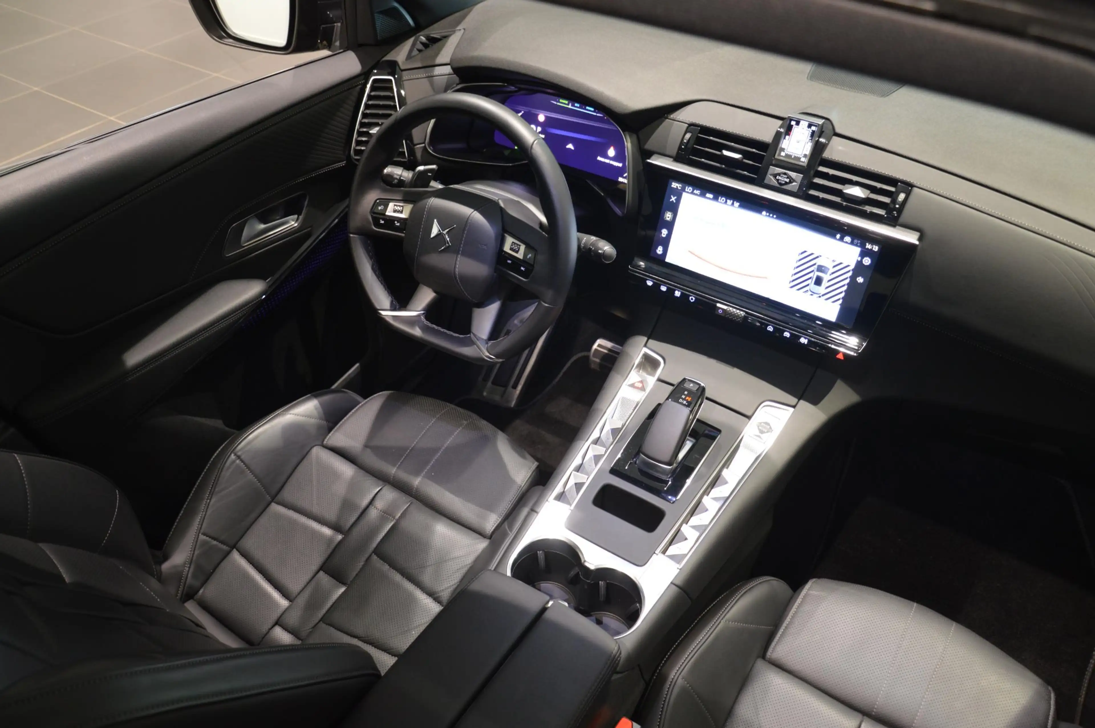 DS Automobiles DS 7 1.6 PHEV 300 4x4 Etoile — photo 9