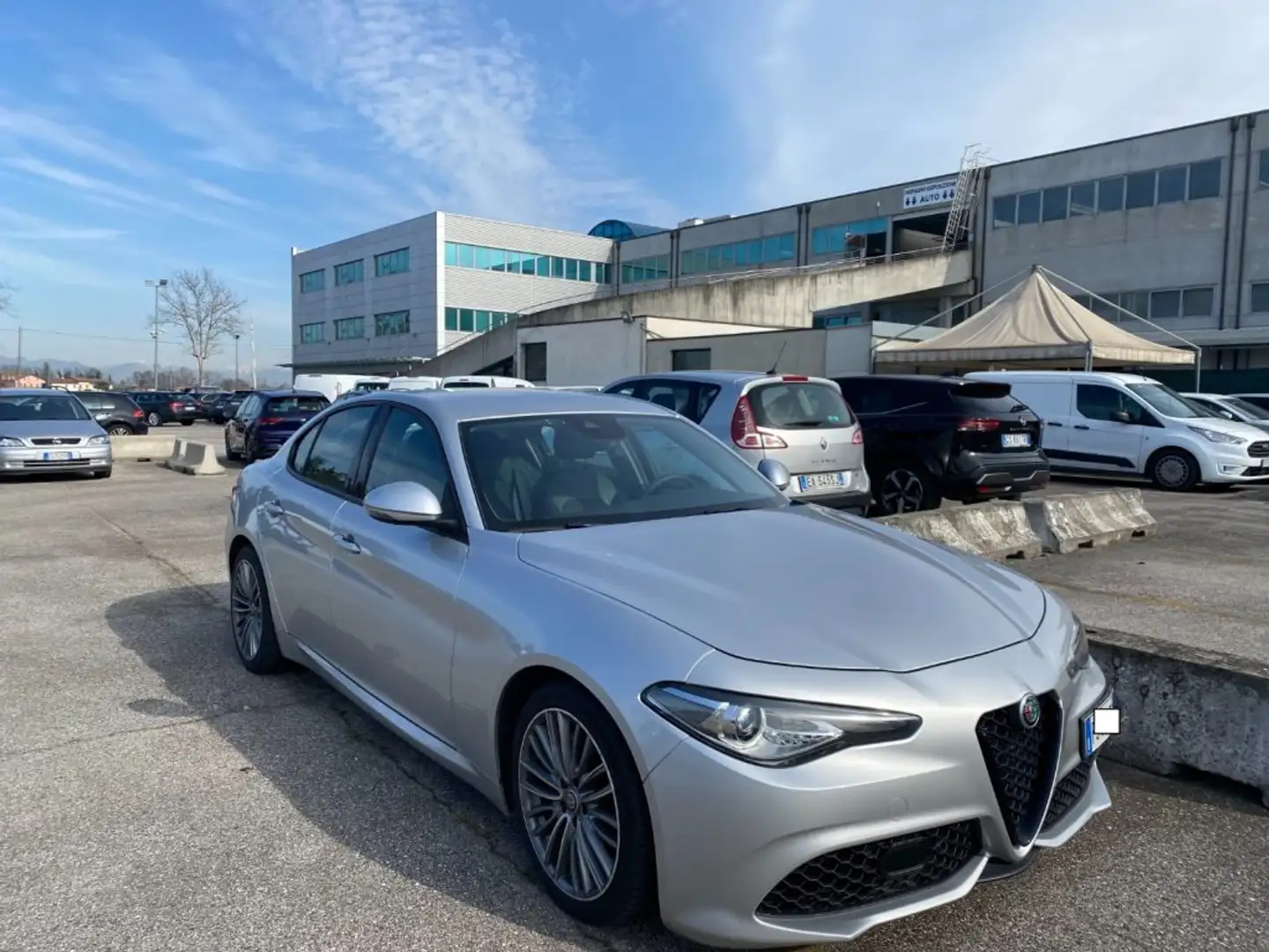Alfa Romeo Giulia 2.2 T 180 ats CV  x commercianti Argento - 1