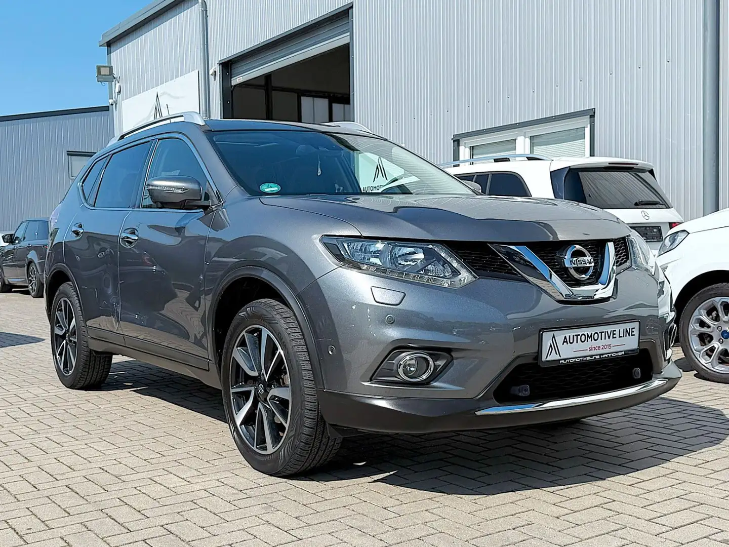Nissan X-Trail X-TRAIL1.6 DCI /PANORAMADACH/360°KAMERA/ASSISTEN Grau - 1