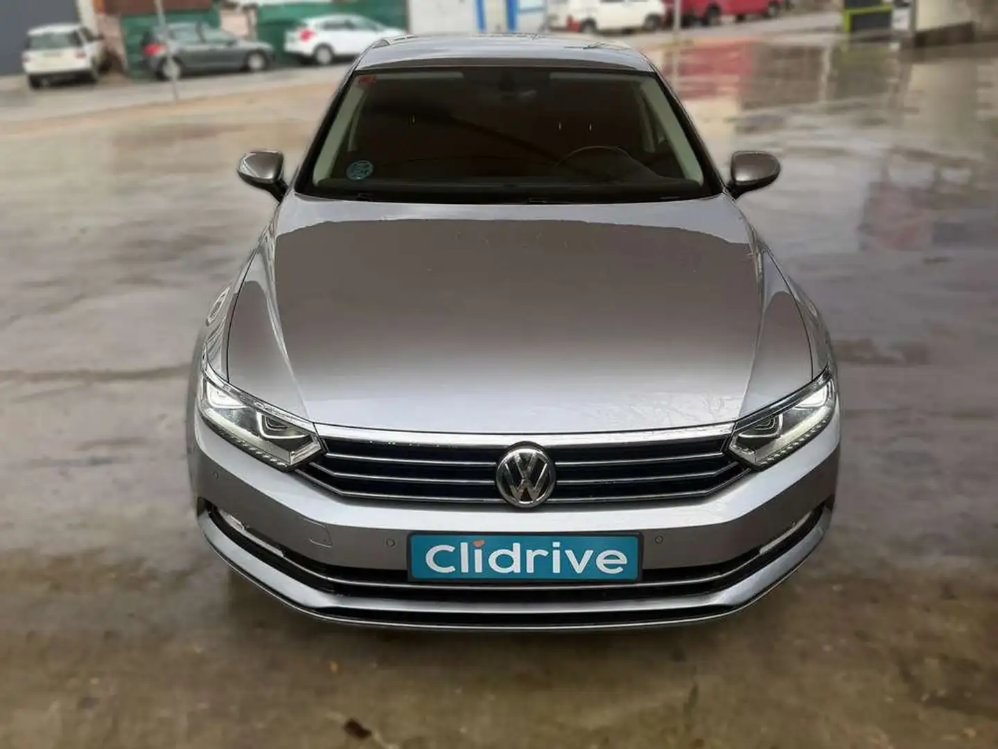 Volkswagen Passat 1.6TDI Advance 88kW Gris - 1