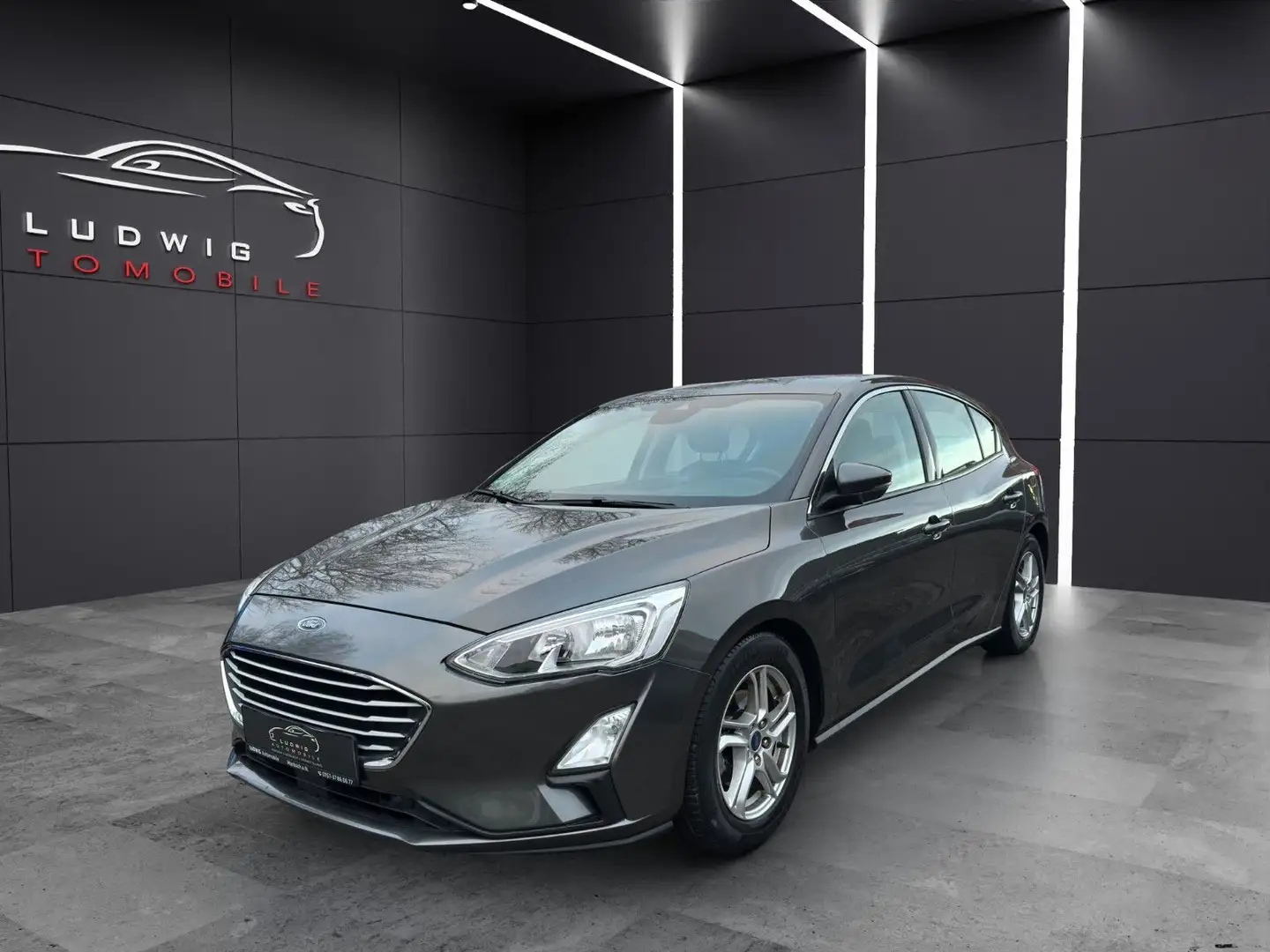 Ford Focus Lim. Cool & Connect/ AHK / NAVI / NAVI Gris - 1