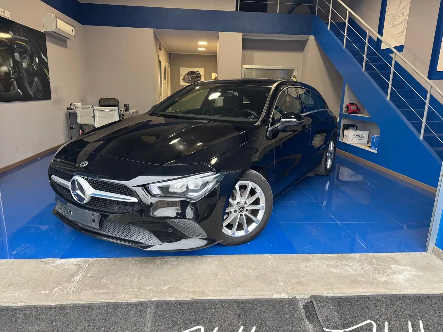 Mercedes-Benz CLA 200 Shooting Brake d Business Extra auto - 1