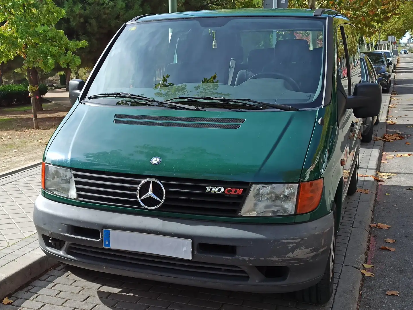 Mercedes-Benz Vito Vito CDI Furgón 110 Зелений - 1