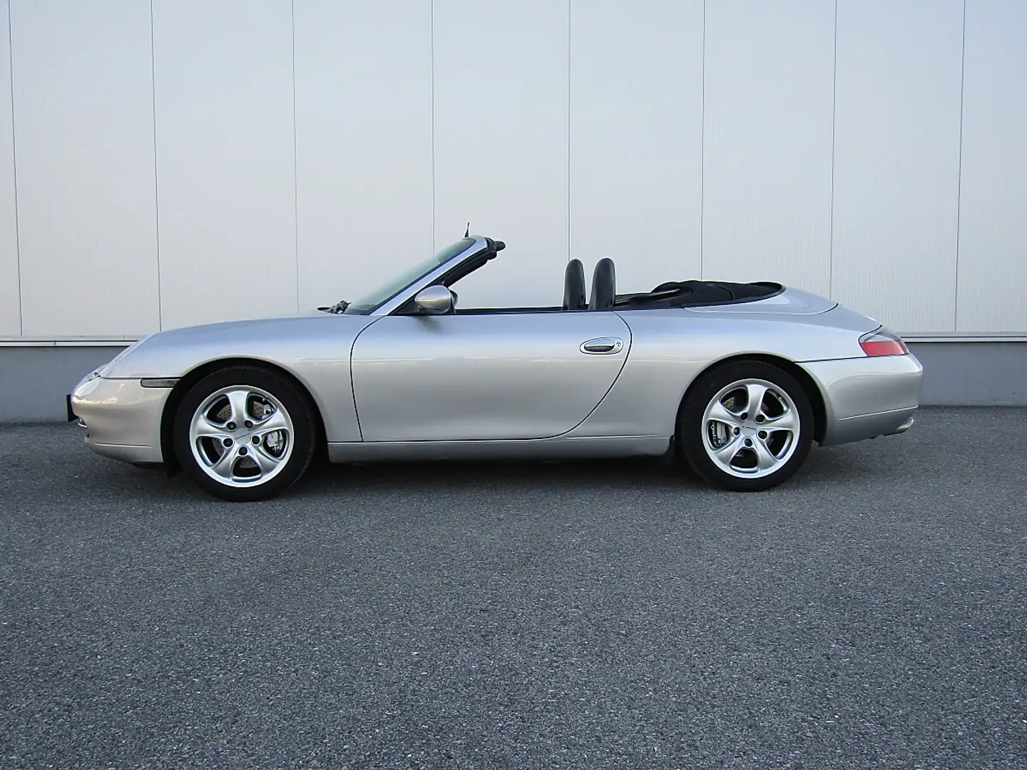 Porsche 911 Carrera 4 Cabrio Tiptronic Silber - 2