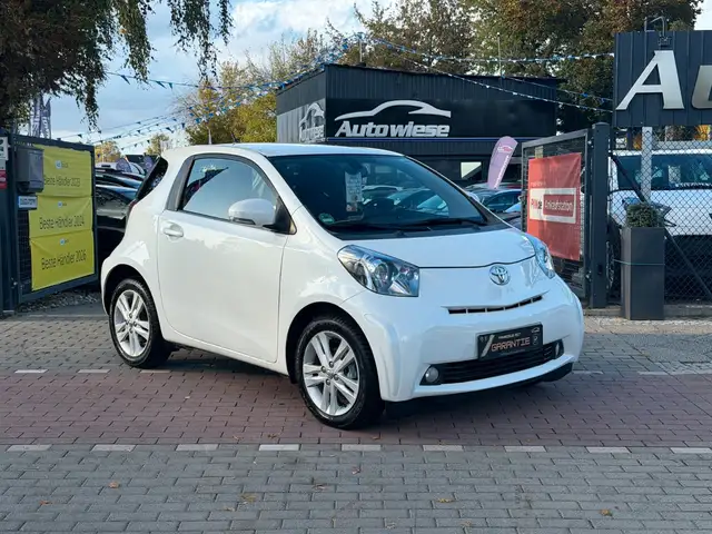Toyota iQ + 1.3*Aut.*Klima*Standheizung*Kamera*98PS!