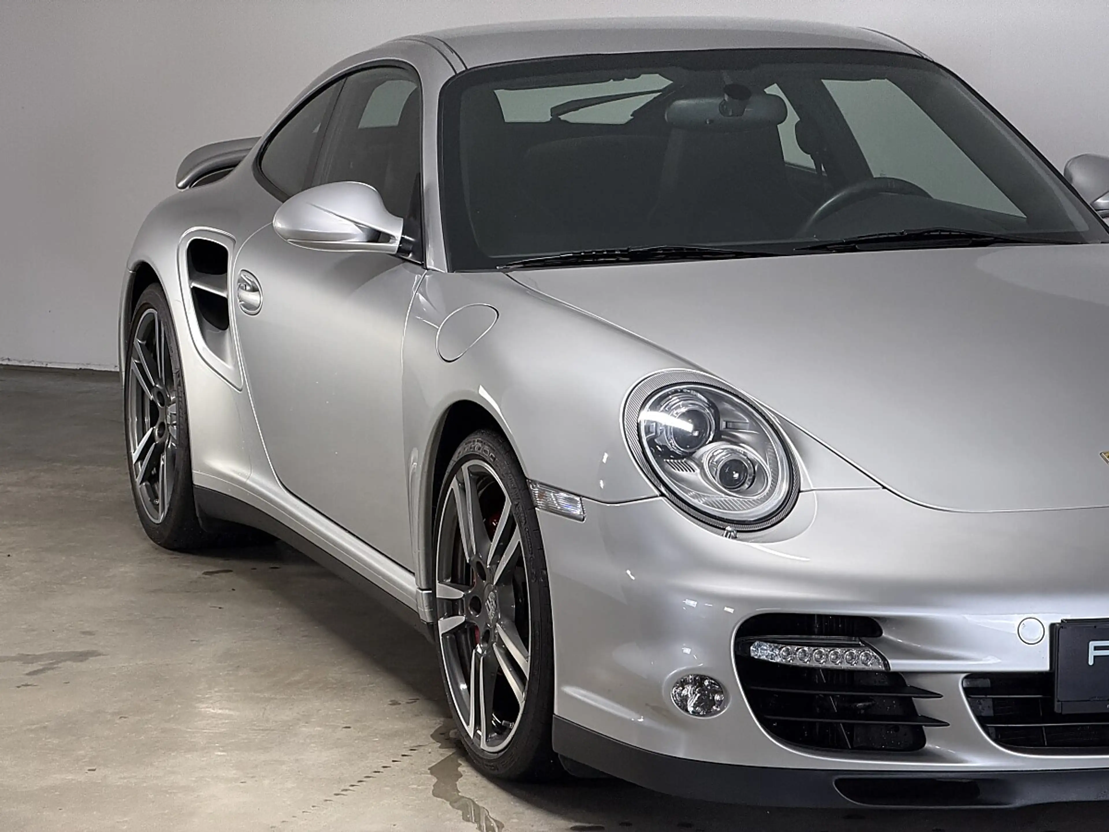 Porsche 997 911 997.2 Turbo PDK "Österreichische Auslieferung" — photo 10
