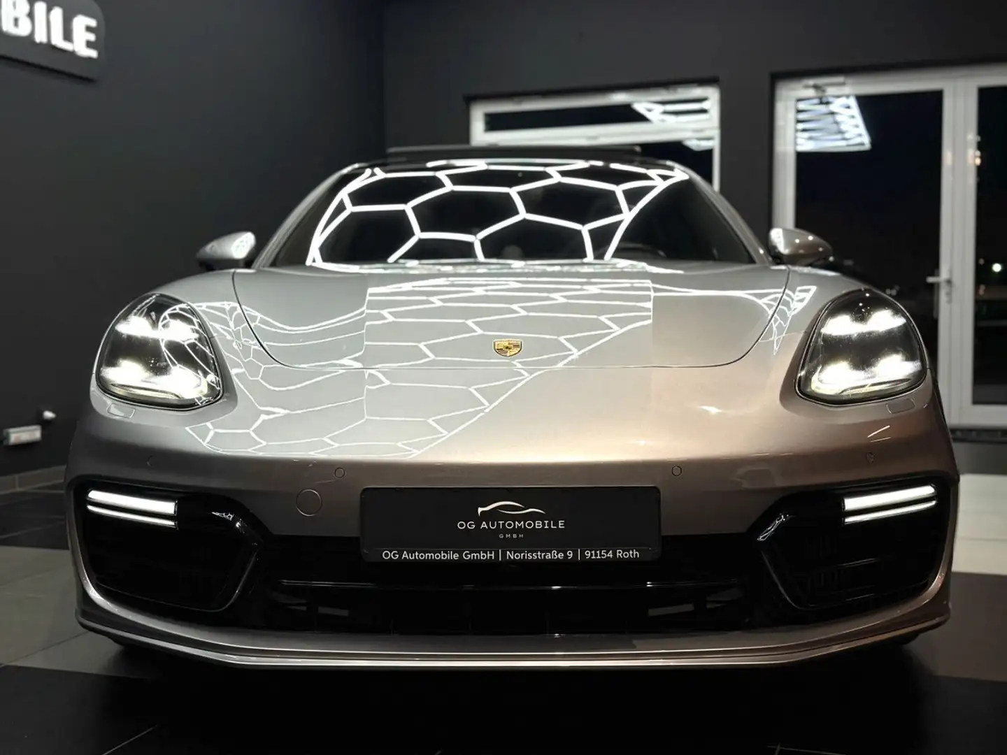 Porsche Panamera ST 4 E-Hybrid*CHRONO*360*LUFT*PANO*BOSE Argent - 2