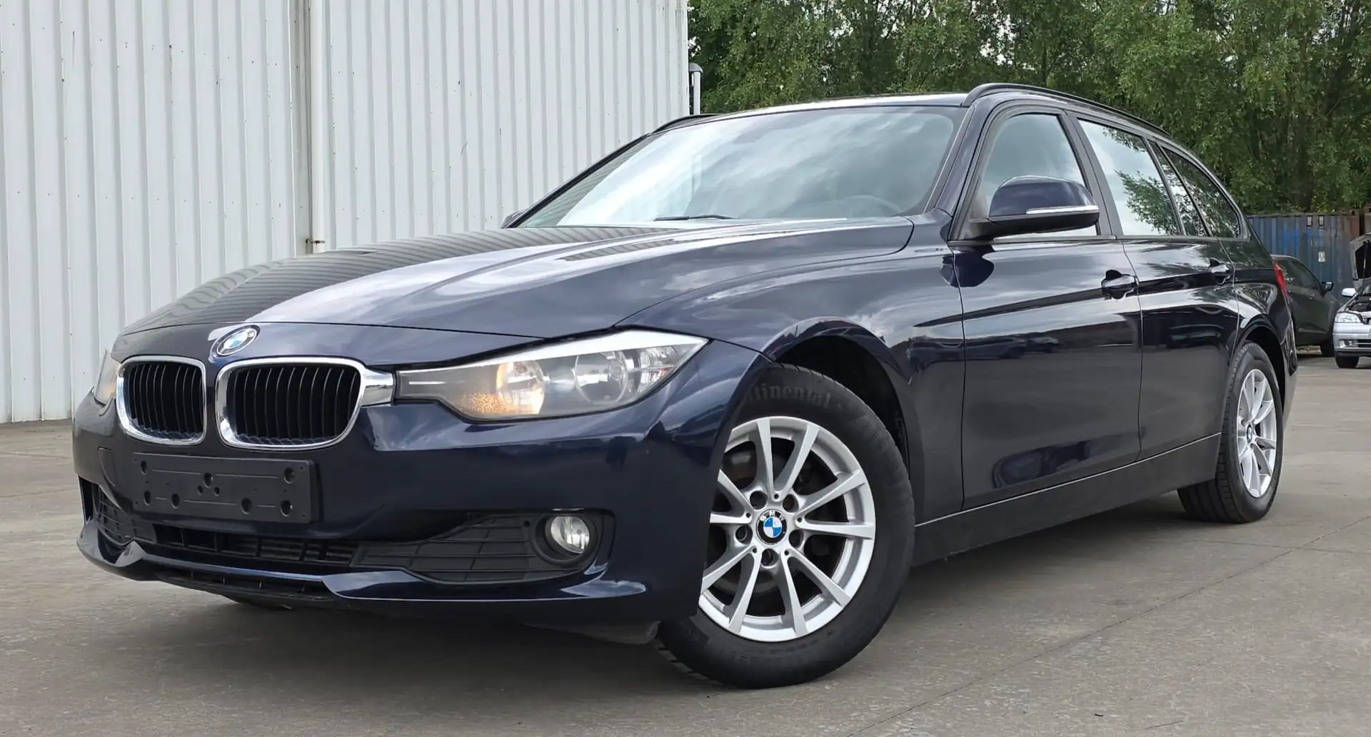 BMW 318 d (( euro 5b )) Azul - 1