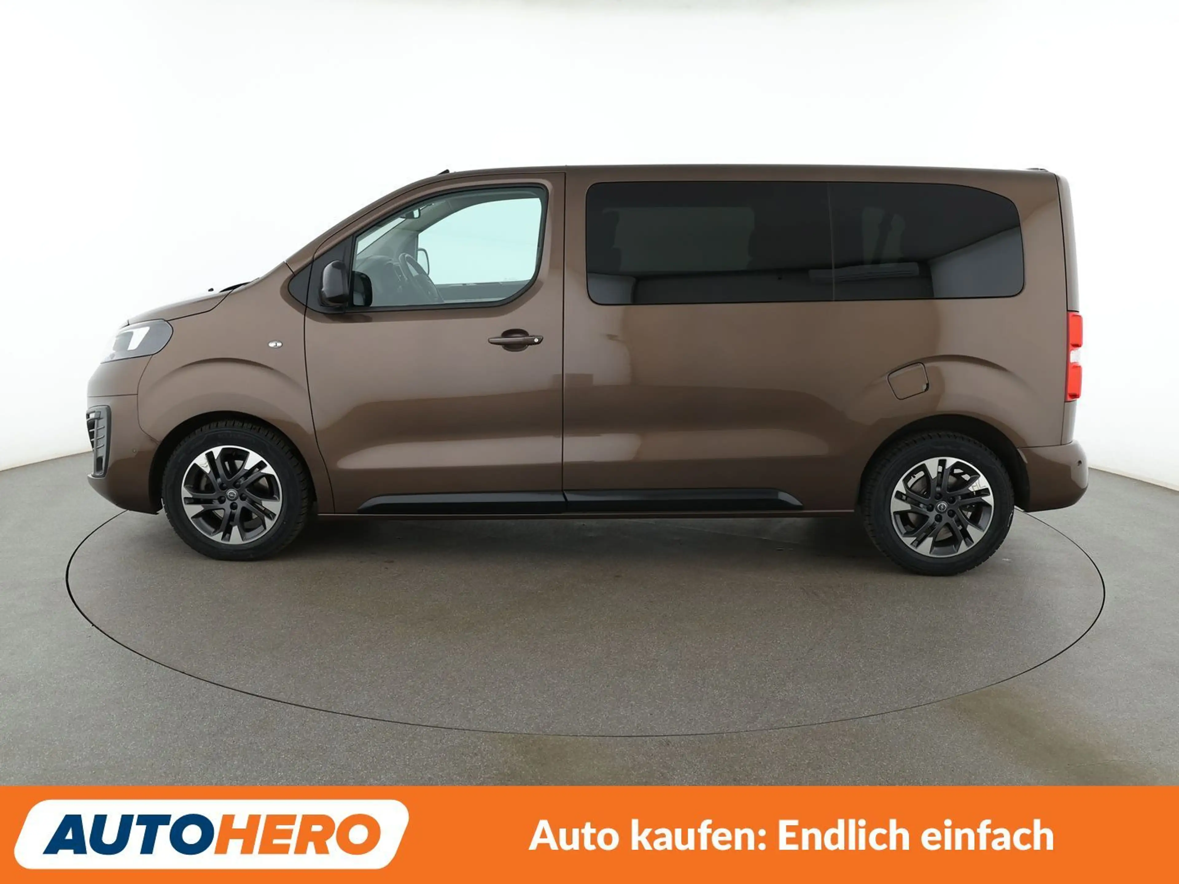 Opel Zafira Life 2.0 CDTI M INNOVATION L2 Aut.*NAVI*BiXENON*CAM* — photo 3