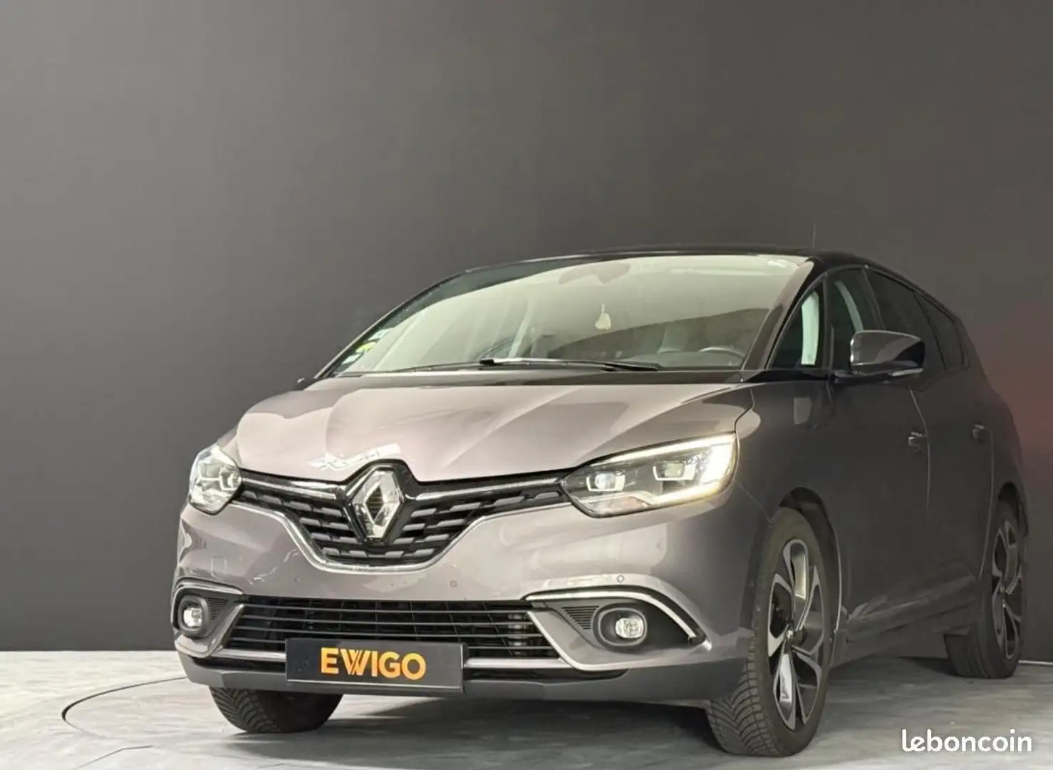 Renault Grand Scenic Scénic 1.7L BLUEDCi 120CH EDC INTENS Gris - 1