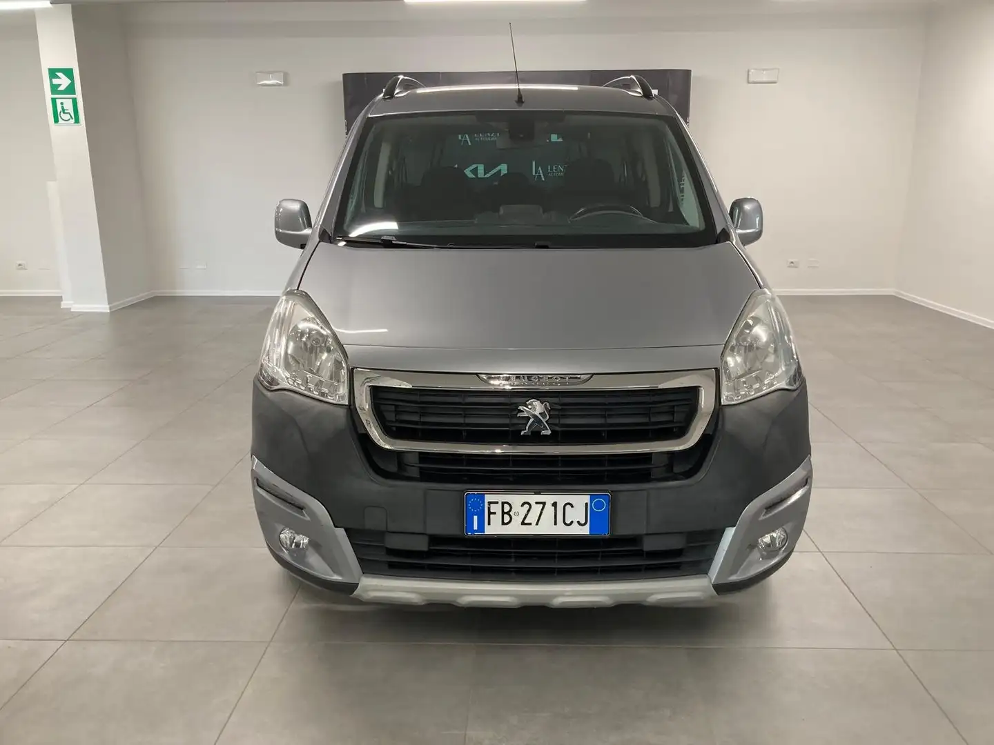 Peugeot Partner Partner Tepee 2015 Tepee 1.6 bluehdi Outdoor Argent - 1