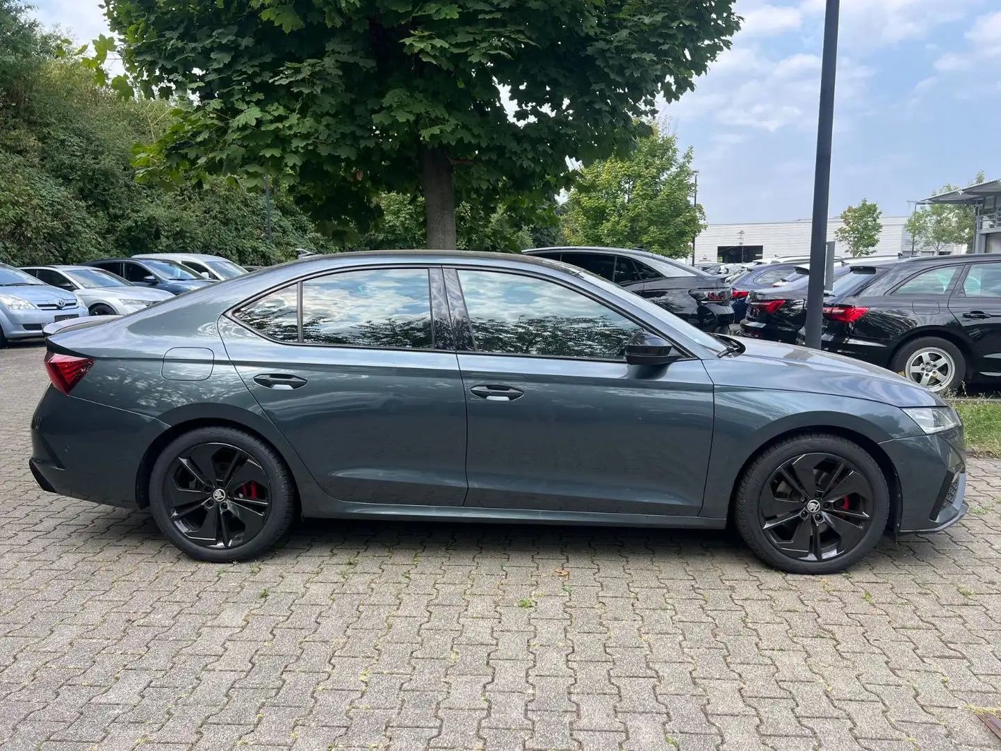 Skoda Octavia Lim.RS  Kamera / 1-Hand / LED Gris - 2