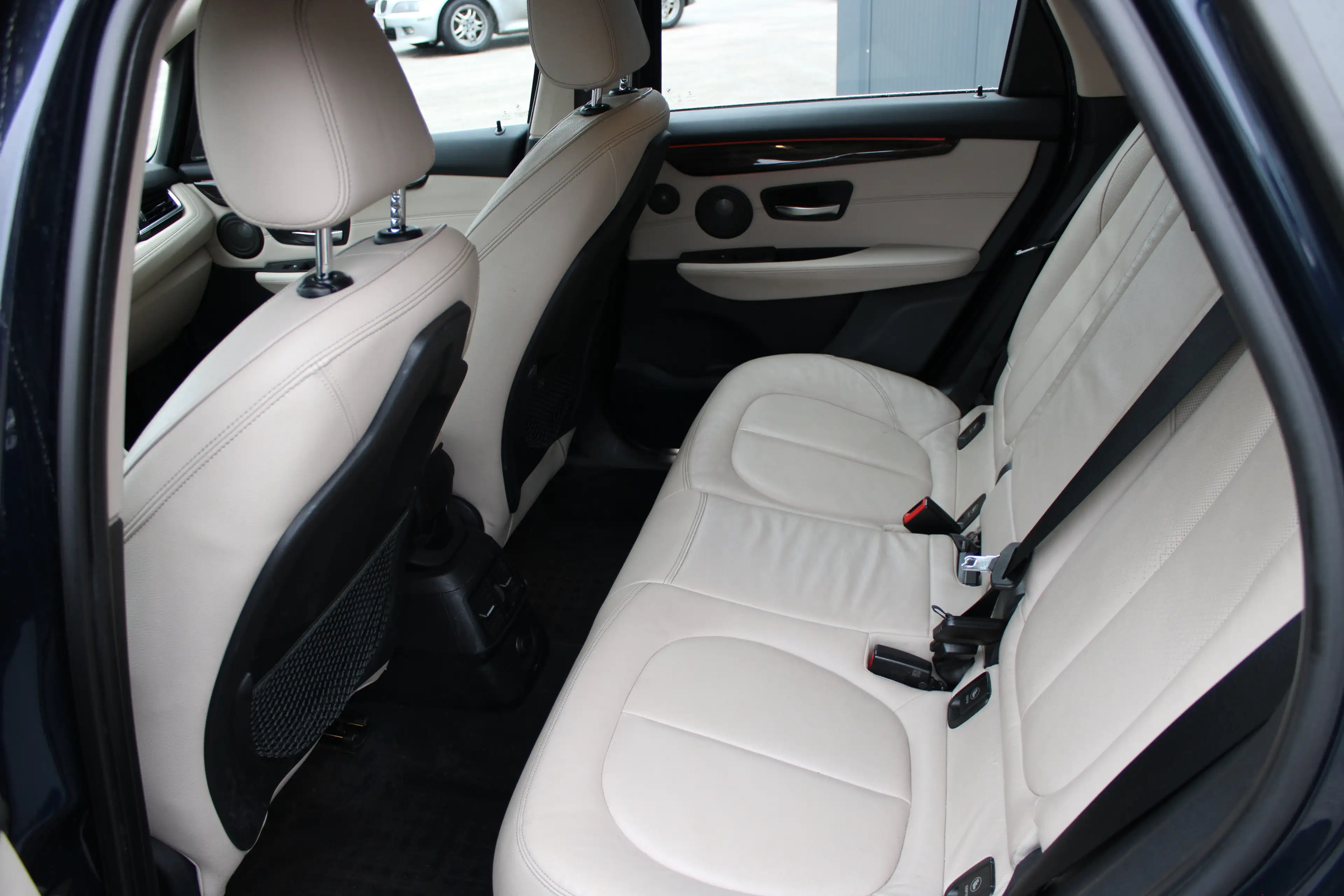BMW 225 Luxury Line Aut.*tolle Ausstattung* — photo 8