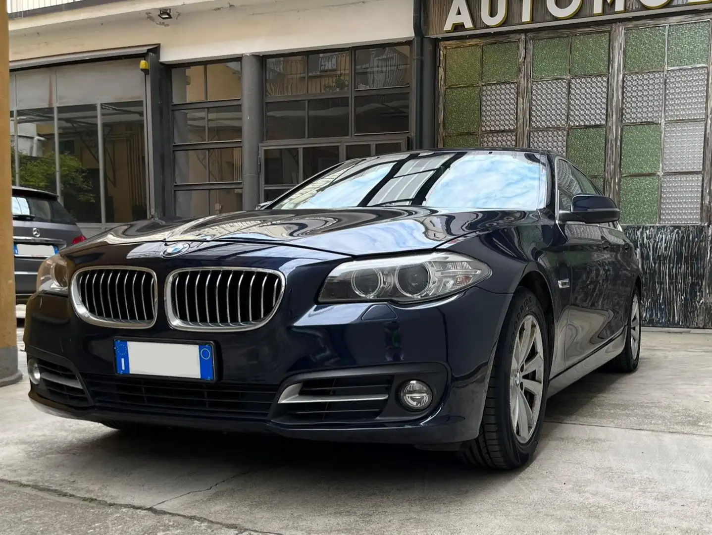 BMW 520 Serie 5 520d Touring xdrive Blauw - 2