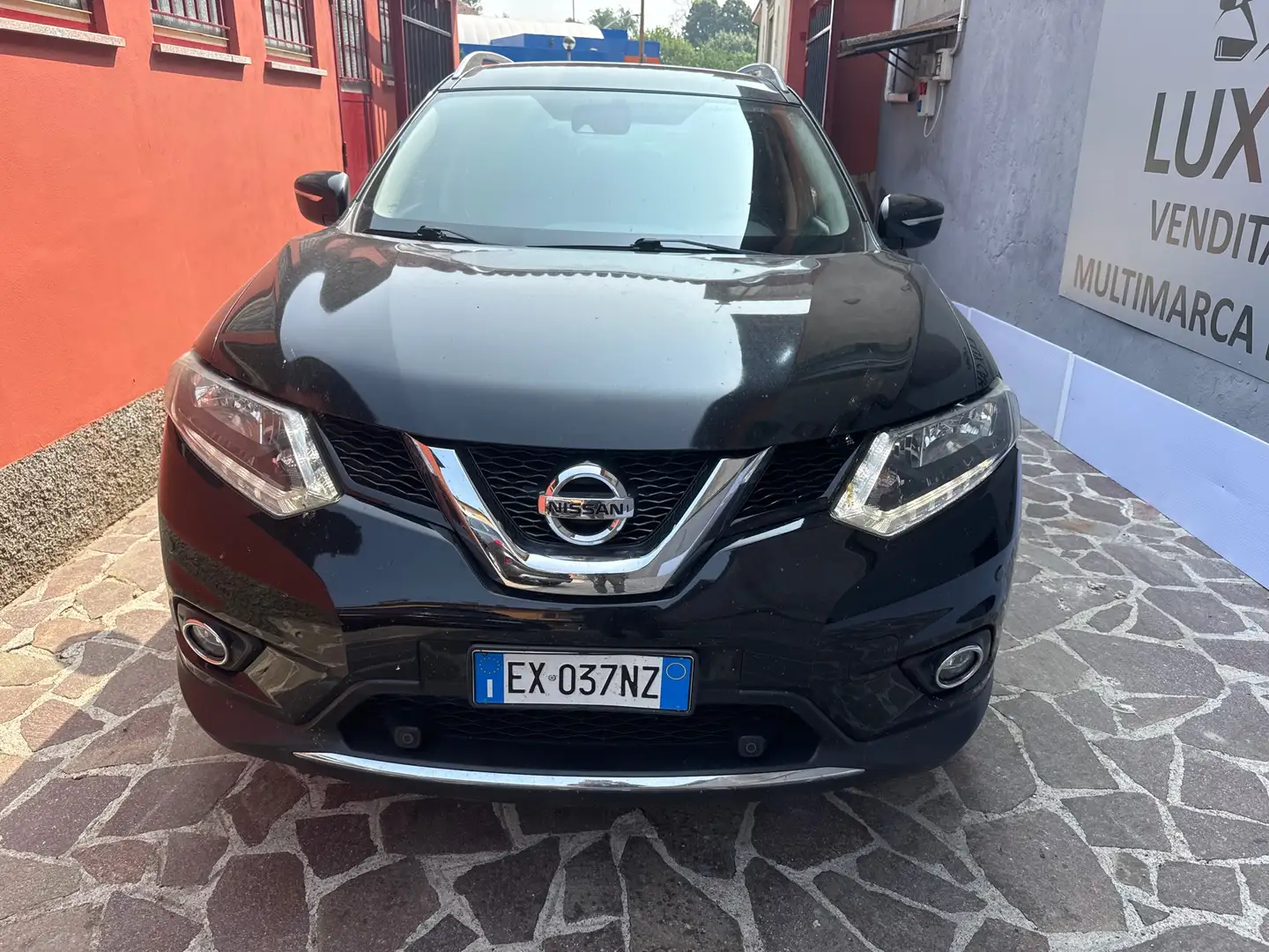 Nissan X-Trail 1.6. acenta 4x4 Black - 1