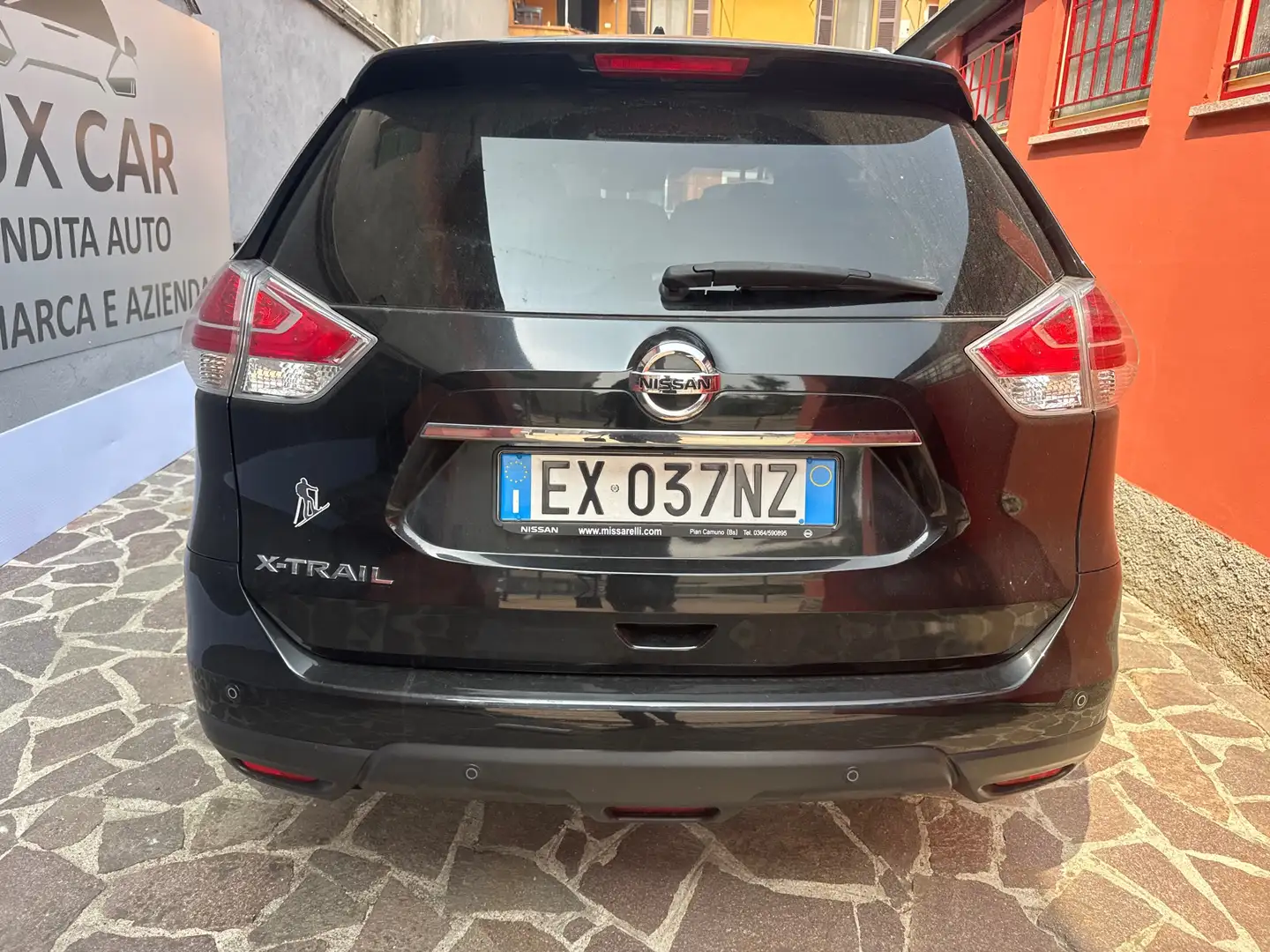 Nissan X-Trail 1.6. acenta  4x4 Schwarz - 2