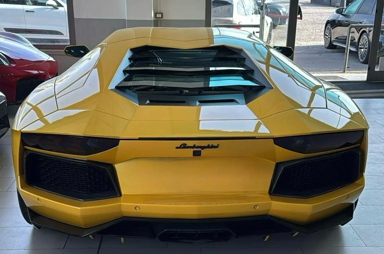 Lamborghini Aventador Aventador Roadster 6.5 LP 700-4 Geel - 2