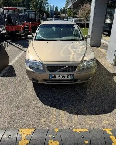 Volvo S80