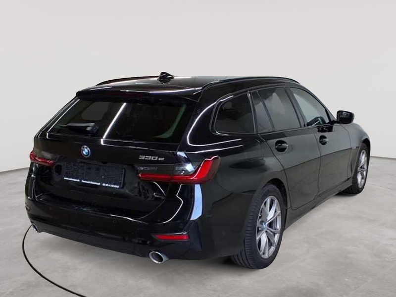 BMW 330 330e Touring Aut. Sport Line Navi SHZ LED — photo 4