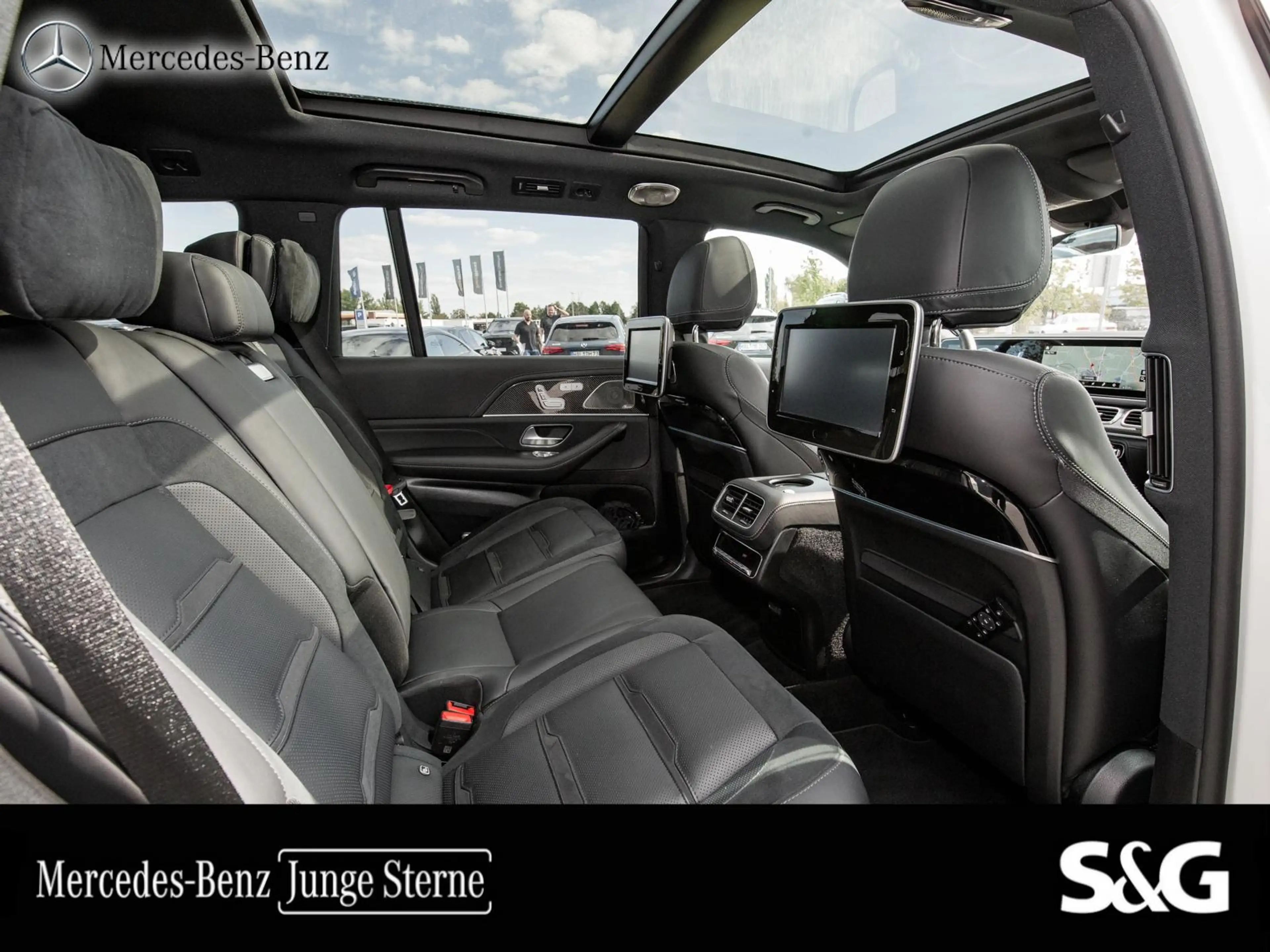 Mercedes-Benz GLS 63 AMG 4M+ HUD+Panoschieb.+360°+AHK+M-LED — photo 9