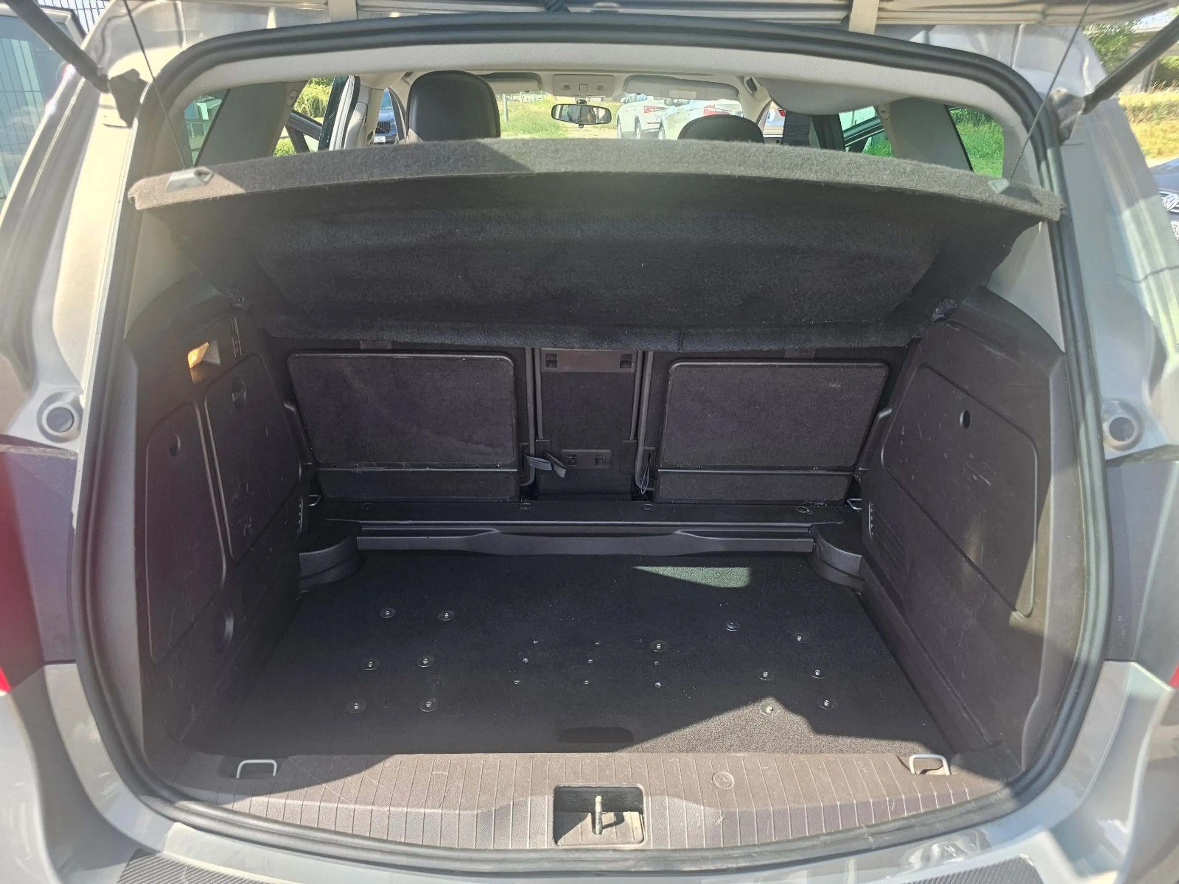 Opel Meriva B Design Edition — photo 10