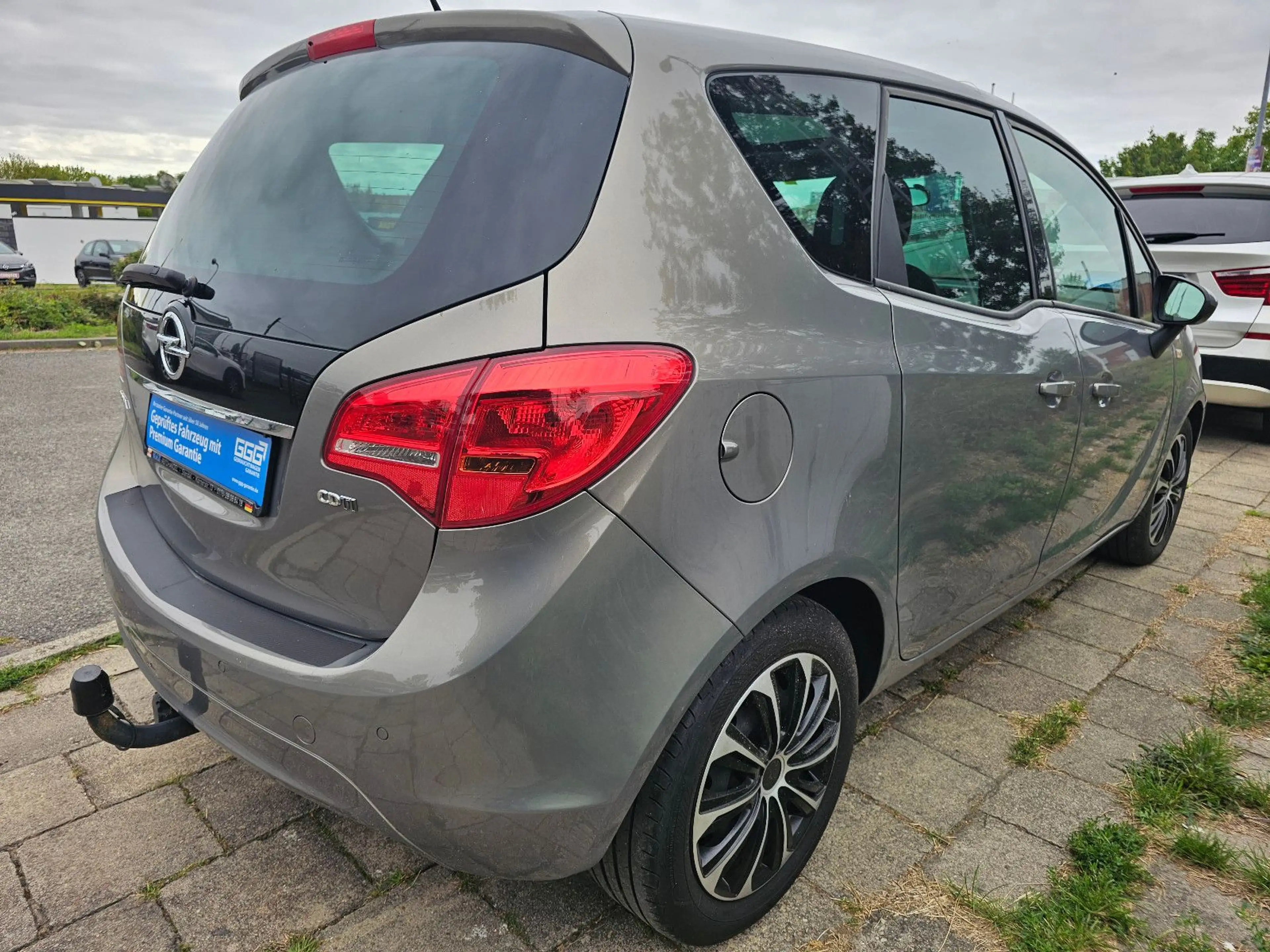 Opel Meriva B Design Edition — photo 7