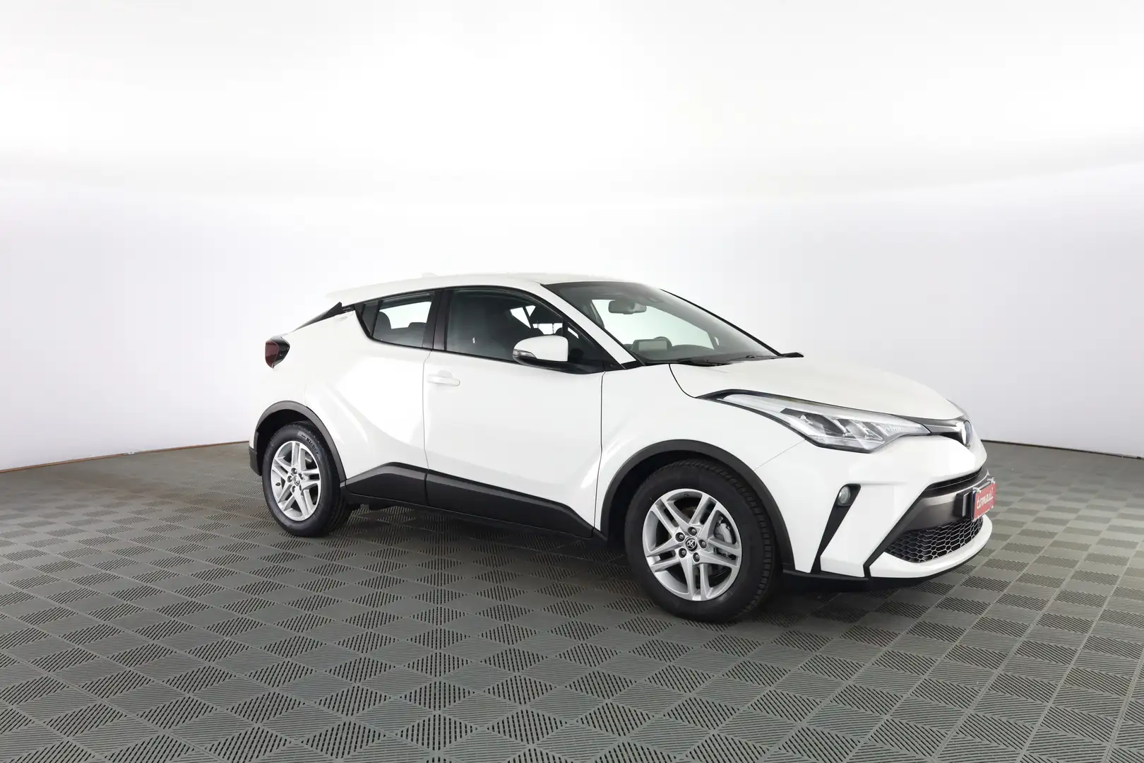 Toyota C-HR 1.8 Hybrid E-CVT Active Bianco - 2