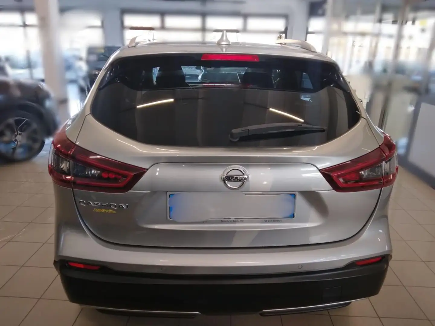 Nissan Qashqai 1.3 DIG-T 160 CV DCT N-Connecta Grijs - 2