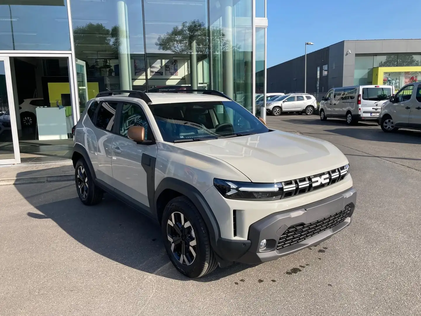 Dacia Duster Mild Hybrid Extreme 130 incl. sleeping pack Bej - 1