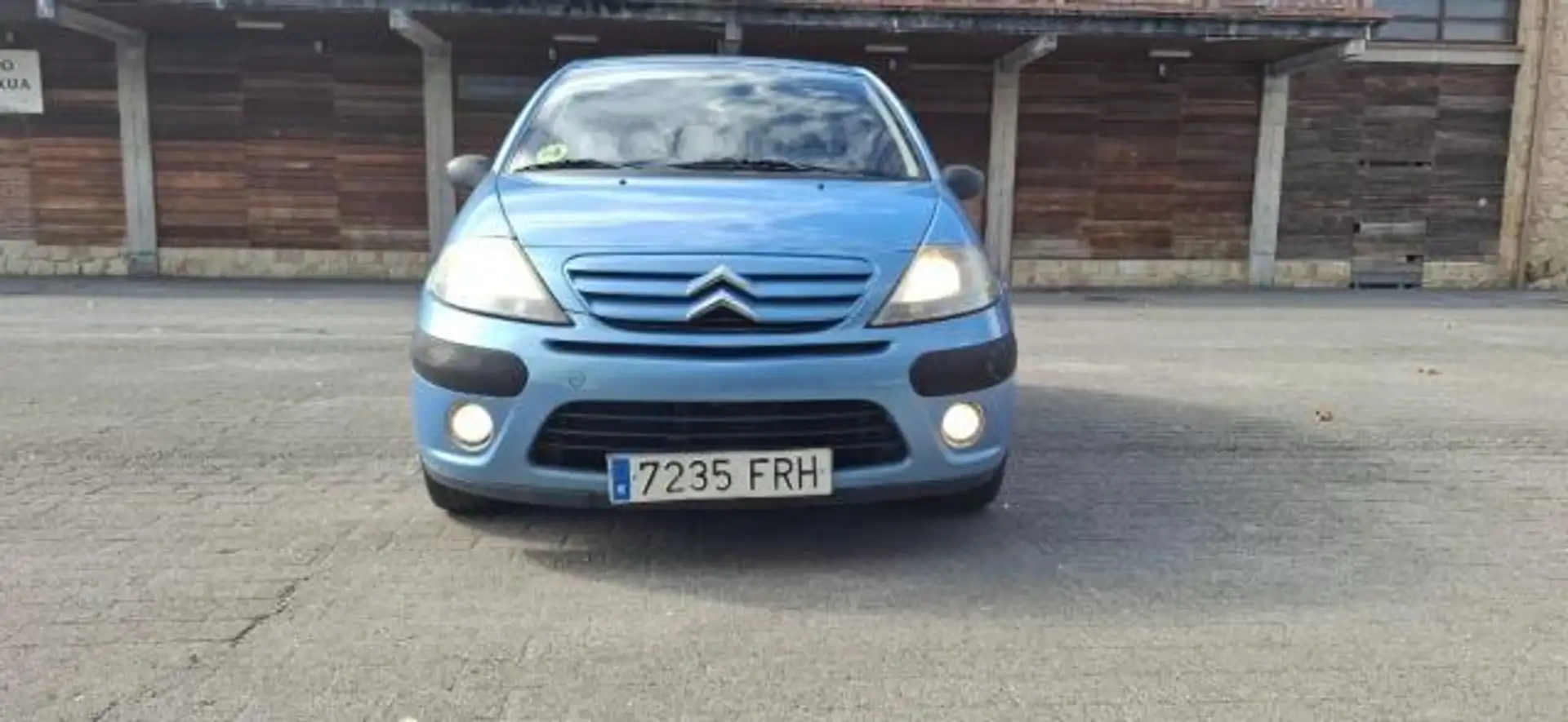 Citroen C3 1.4HDI Exclusive Blau - 1