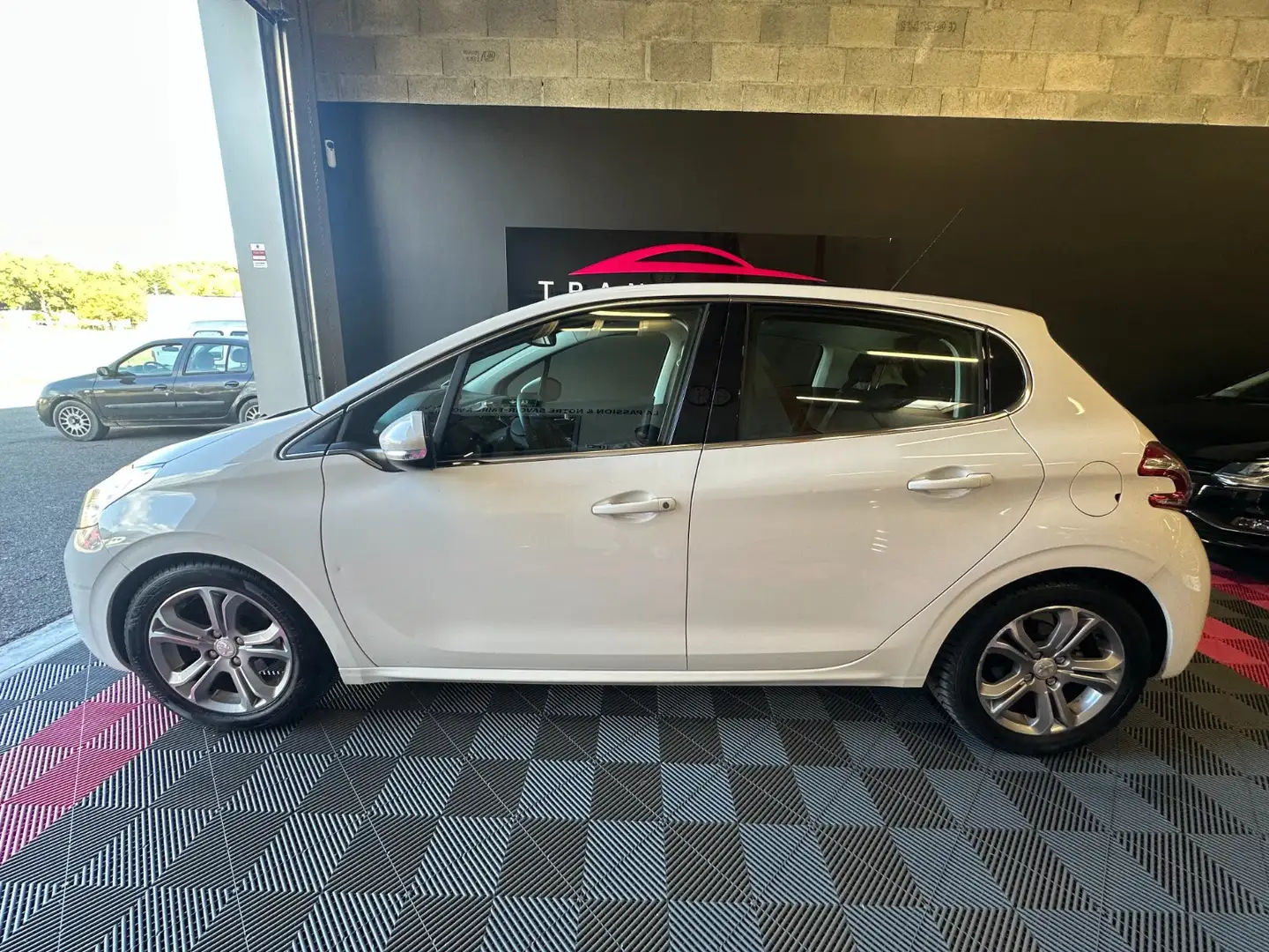 Peugeot 208 Allure Blanc - 2