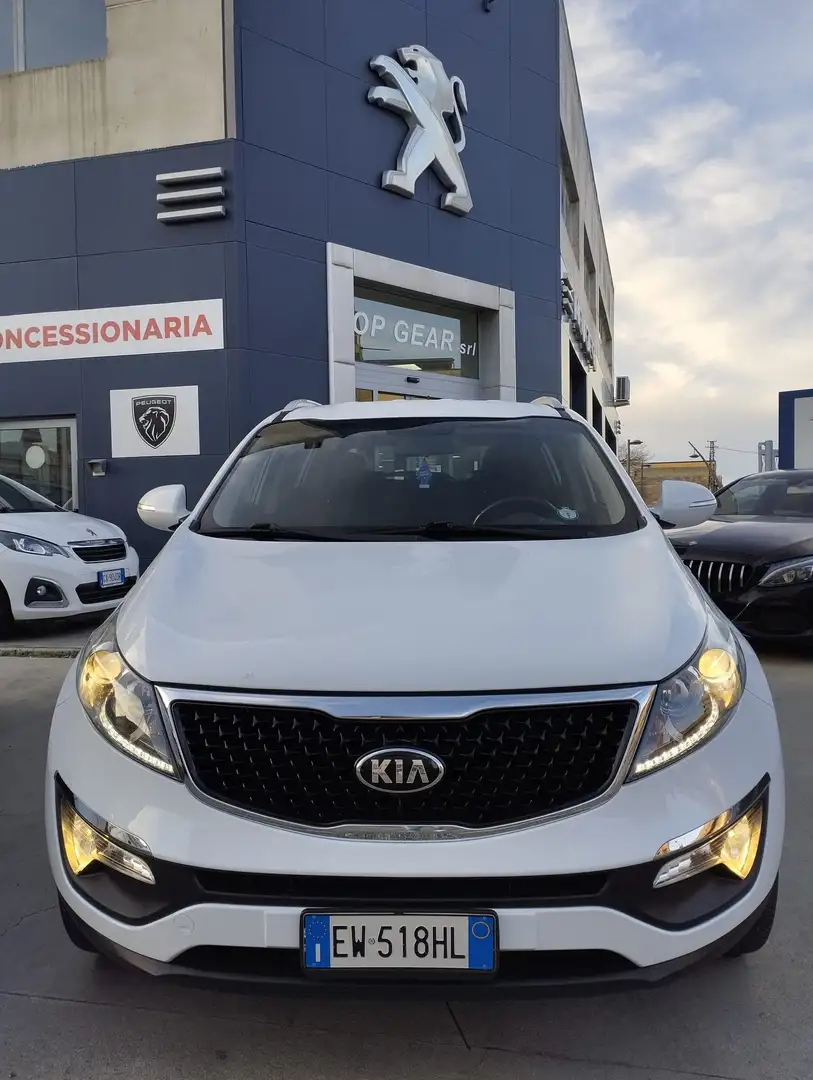 Kia Sportage Sportage 1.6 Class 2wd eco Gpl + Weiß - 2