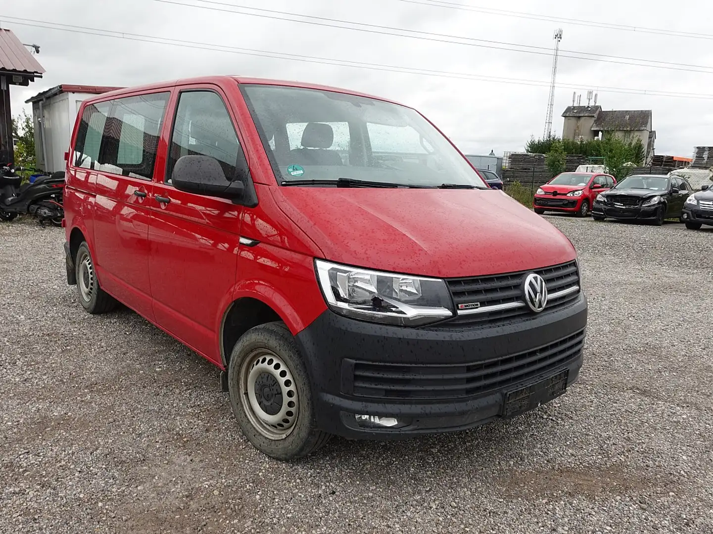 Volkswagen T6 Kombi 2,0 TDI 4Motion Rouge - 2