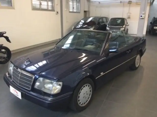 Mercedes-Benz E 200 Mercedes-benz E 200 Cabriolet - 1994