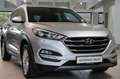 Hyundai TUCSON Intro Edition 2WD Sitzhzg*Navi*Kam* Silber - thumbnail 2