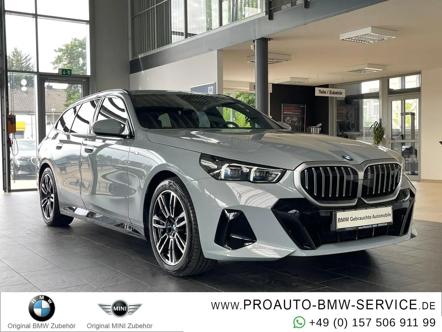 BMW 520 d xDrive Tour. M Sport A-LED/AHK/360°/HUD/HK/19° Grau - 1