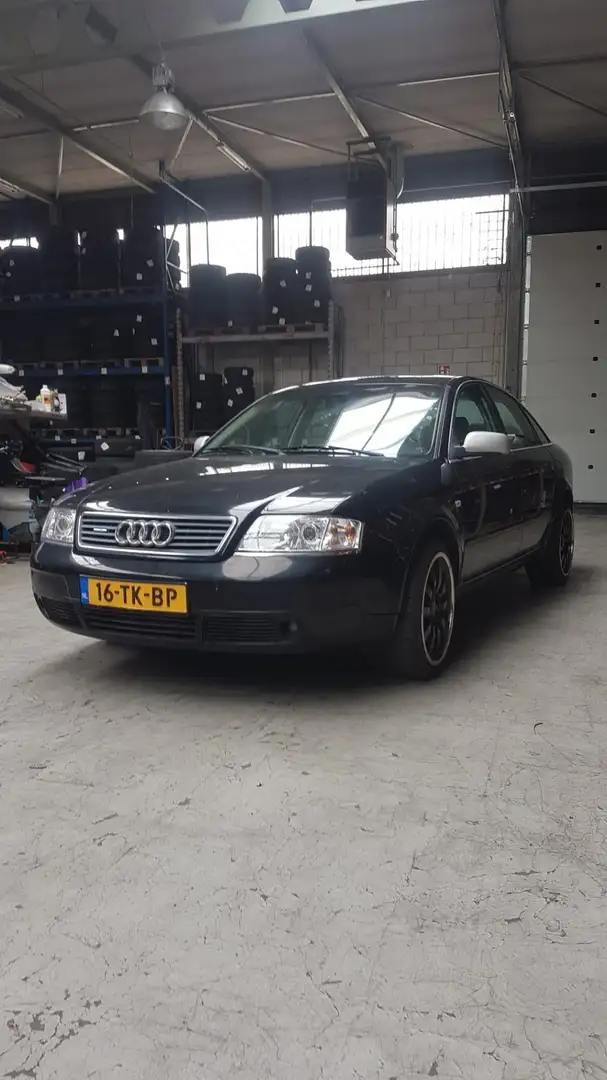 Audi Q5 2.4 5V q.Advance Zwart - 1