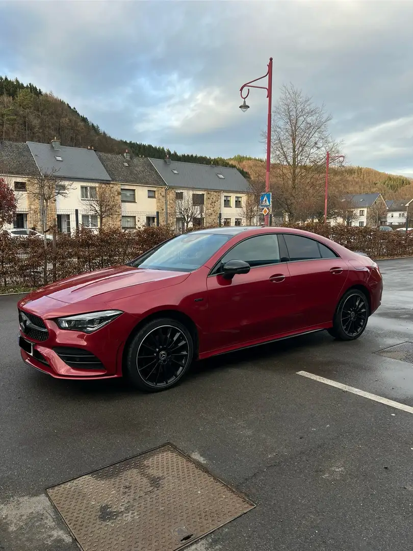 Mercedes-Benz CLA 250 Coupé e 8G-DCT AMG Line Czerwony - 2