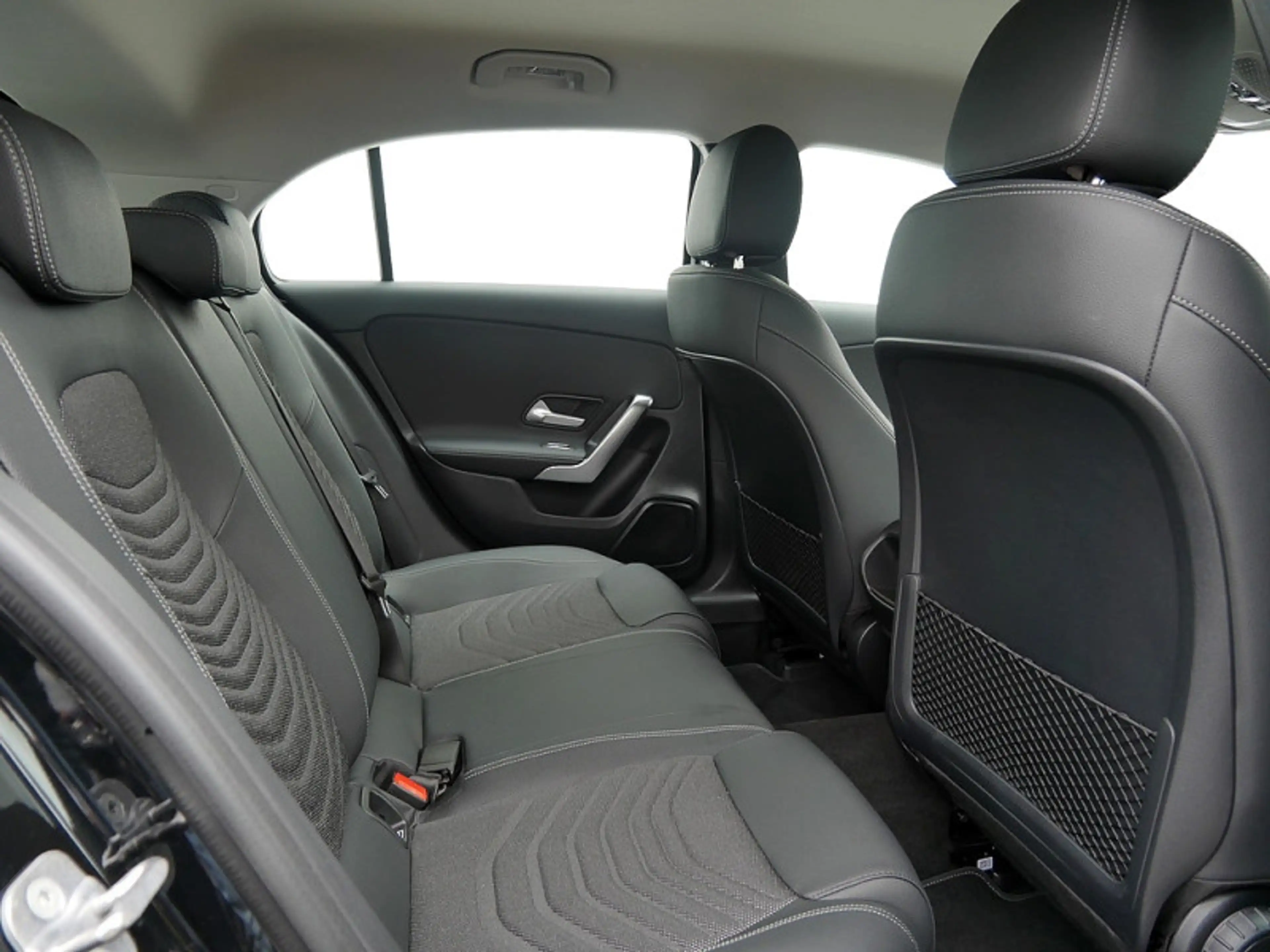 Mercedes-Benz A 180 , PROGRESSIVE KAMERA SPUR PDC SHZ — photo 8