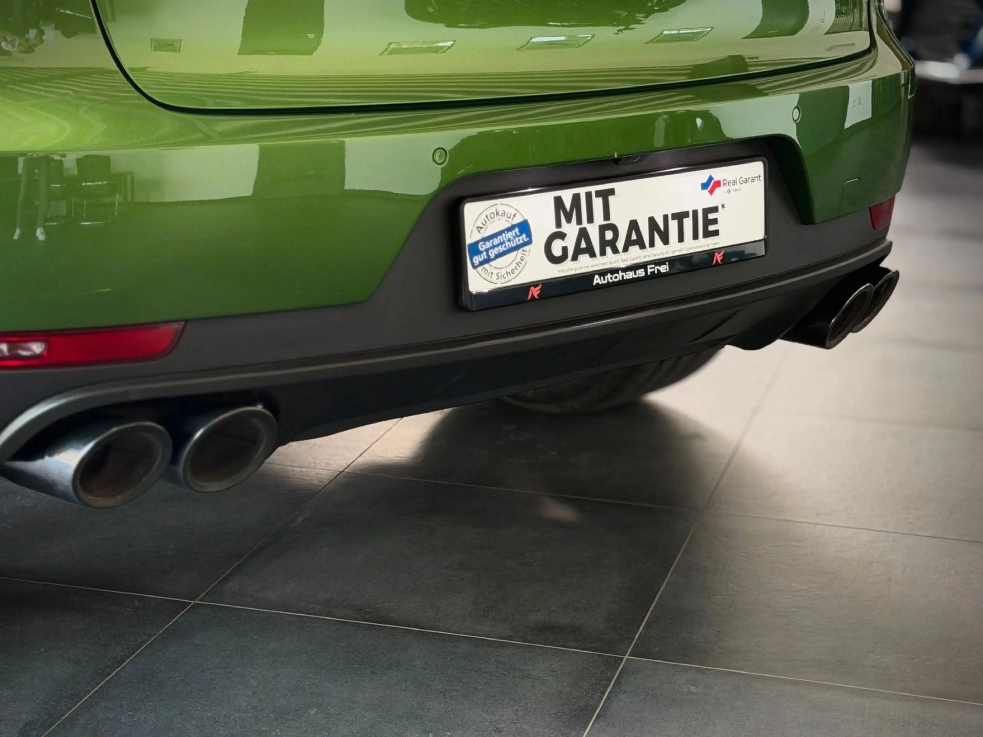 Porsche Macan *1.Hand*Pano*BOSE*Carplay*DAB+*AHK-Elektr* — photo 10