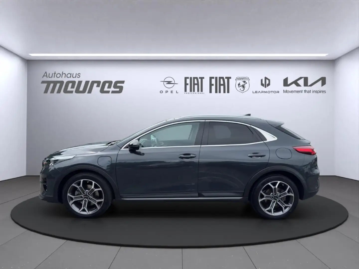 Kia XCeed Plug-in Hybrid PHEV Platinum El. Heckklappe e-Sitz Grijs - 2