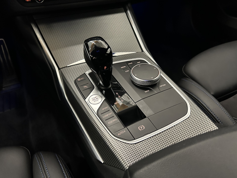 BMW 318 d *Modell M-Sport* — photo 12