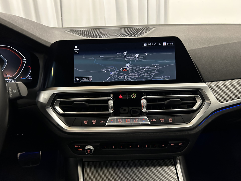 BMW 318 d *Modell M-Sport* — photo 11