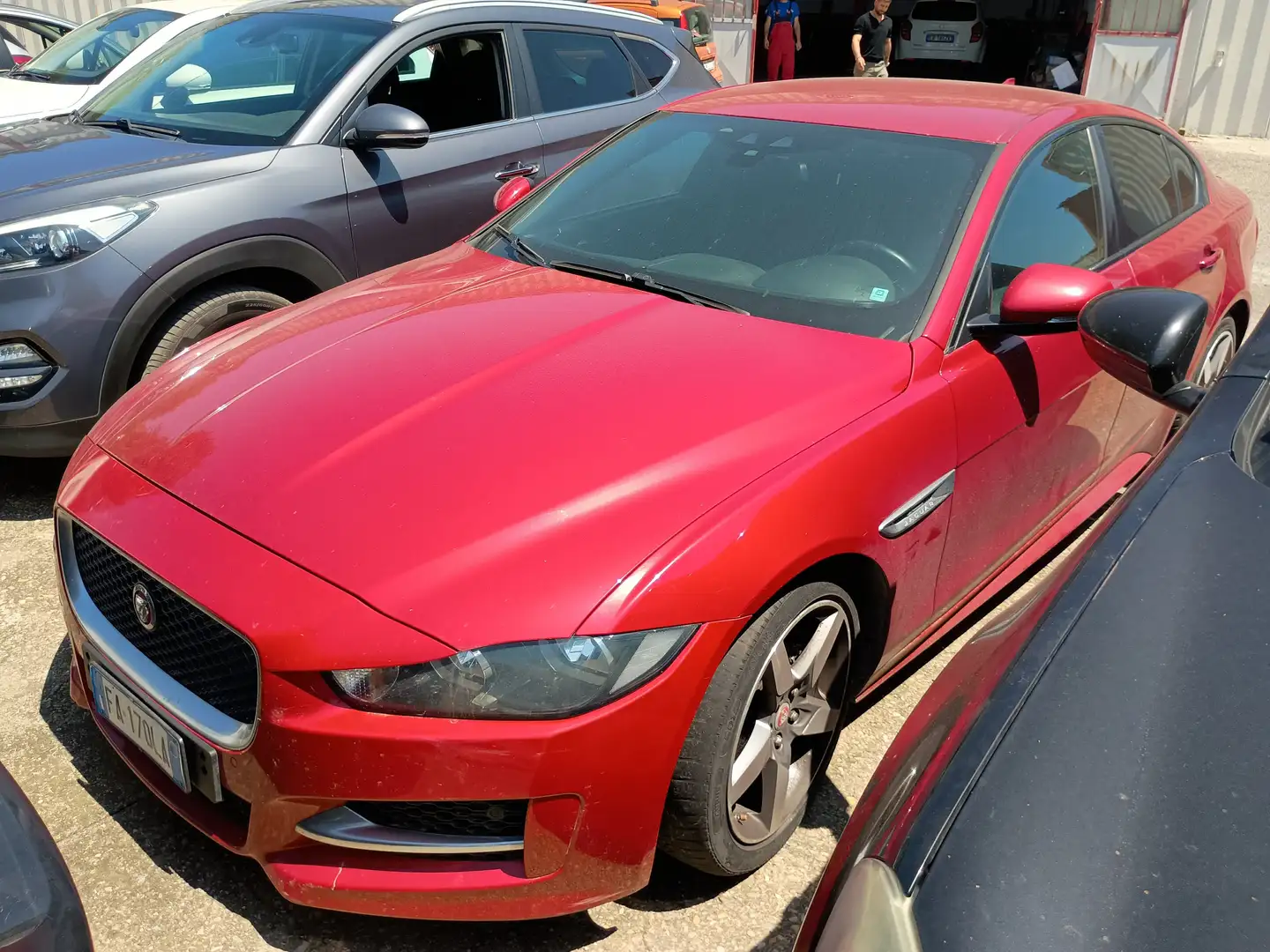Jaguar XE XE 2.0d Rosso - 1