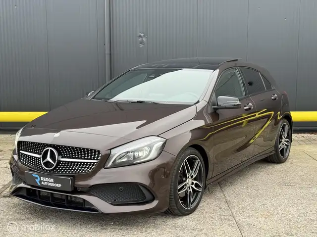 Mercedes-Benz A 200 d AMG Night Pakket PANORAMADAK|BOMVOL